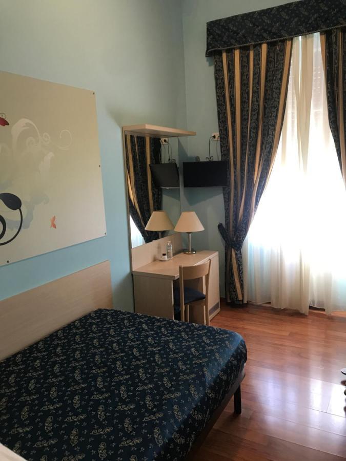 21 Aprile Accommodation روما المظهر الخارجي الصورة